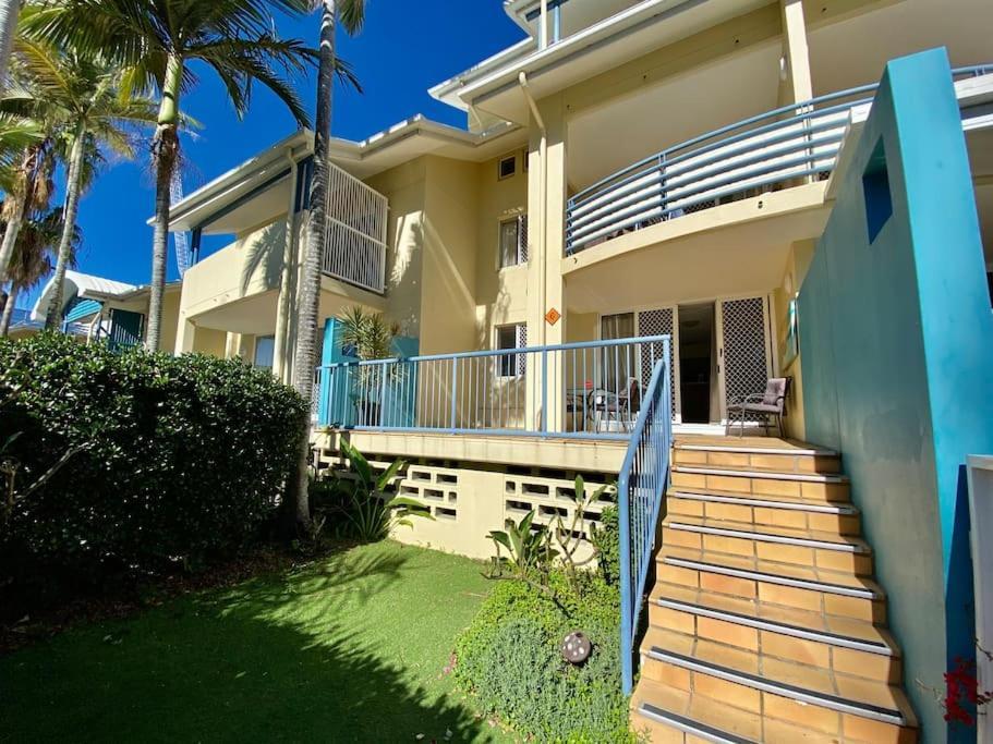 Diamond 6 * Gold Coast
